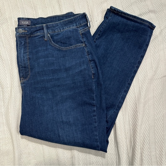 NYDJ size 18W, Margot Girlfriend cut, - Picture 4 of 9